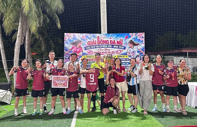 FC Xanh Chín vô địch Giải bóng đá nữ các CLB thị xã Nghi Sơn năm 2026 như fim Hollywood