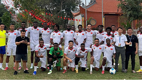 FC Nội Chùa gây sốt với dàn ngoại binh