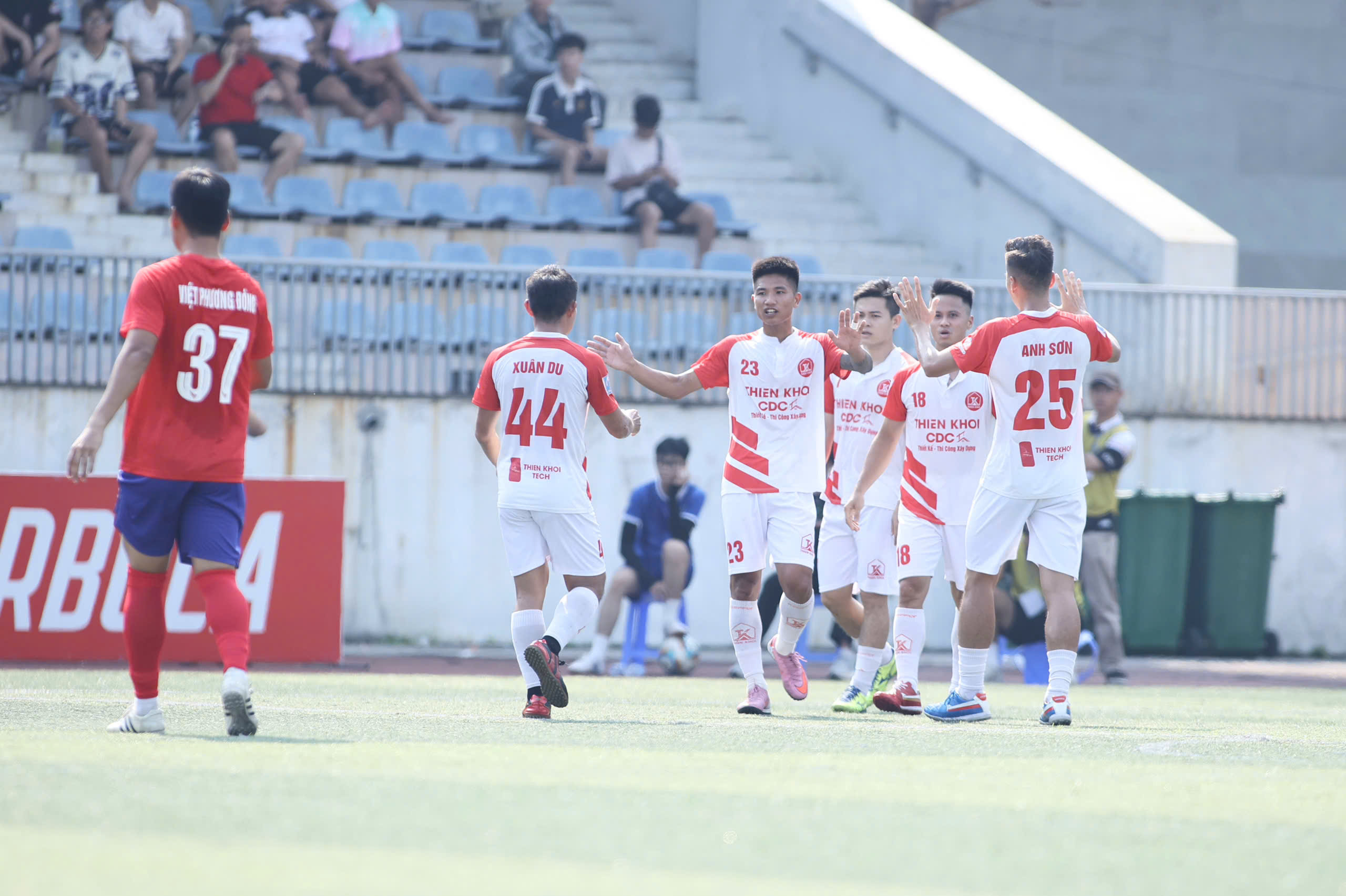 Vòng 4 HPL-S13: Thiên Khôi FC giải tỏa áp lực, Phoenix đứt chuỗi mạch thắng trước Đại Nam FC