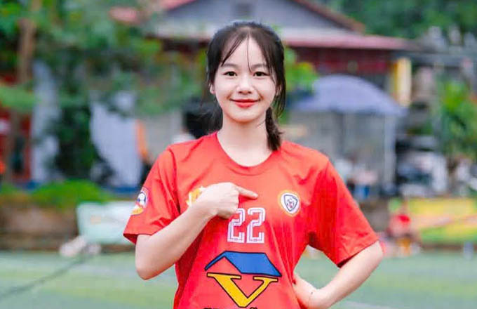 Lý Thủy: Cô giáo mầm non tương lai với niềm đam mê cháy bỏng với trái bóng tròn
