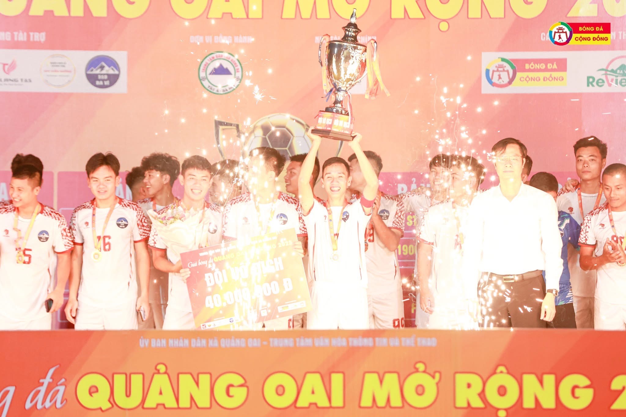 Đạo Từ Sơn: Khi kinh nghiệm làm nên kỳ tích trong vai thủ môn bất đắc dĩ