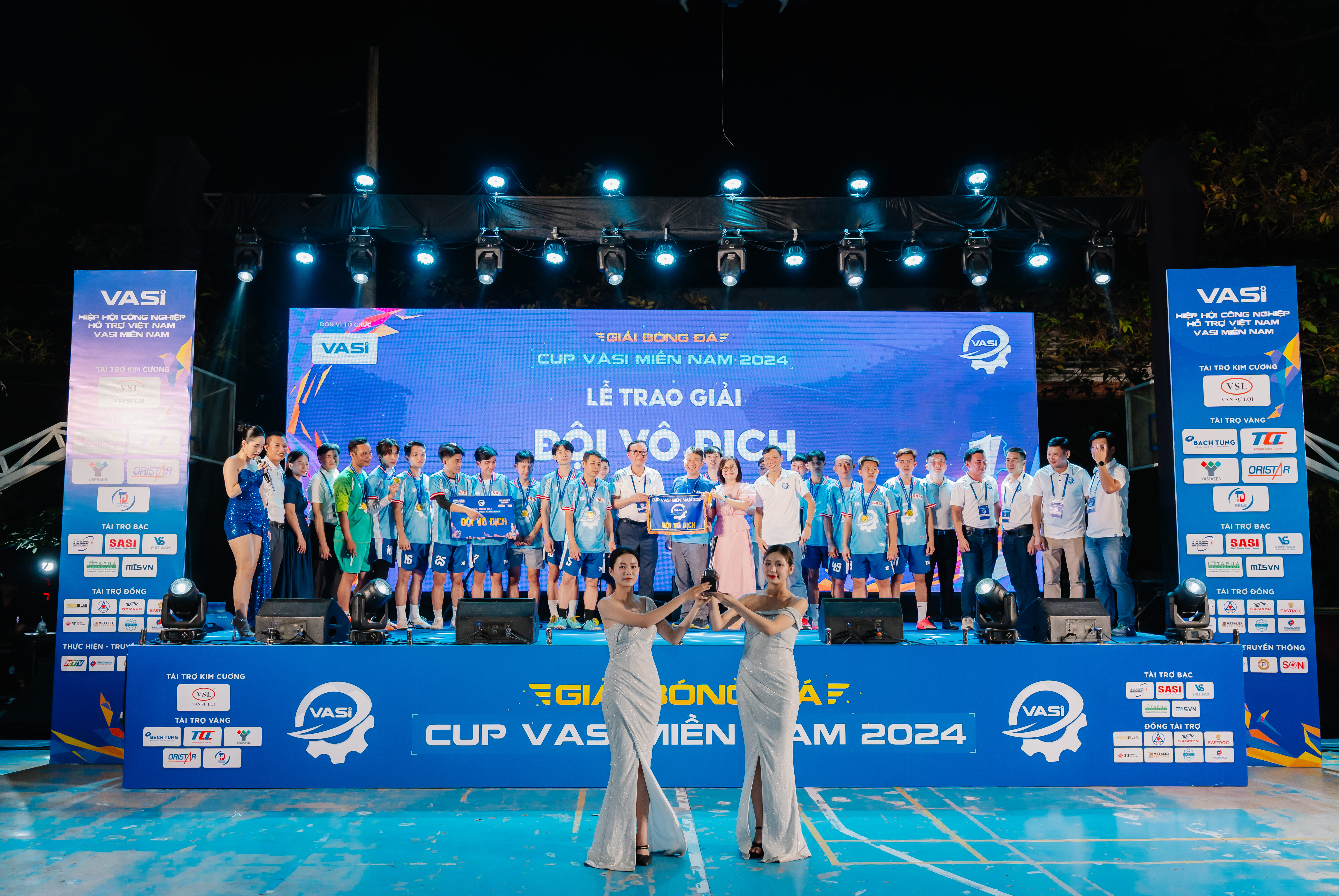 Giải bóng đá CUP VASI MIỀN NAM 2024: SASI lên ngôi, fanzone tạo nên không khí sôi động