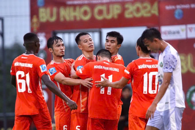 Dàn sao sới phủi trình làng tại Bu Nho Cup 2024