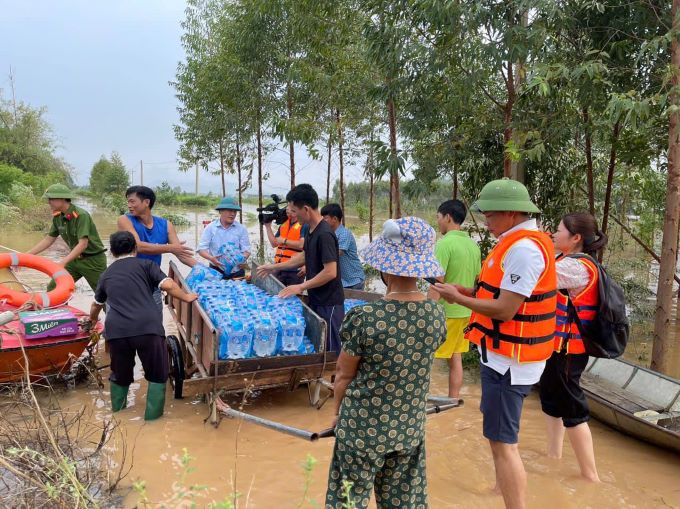 Sới phủi HPL chung tay quyên góp, ủng hộ đồng bào miền Bắc vượt qua khó khăn do thiên tai