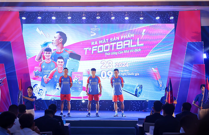 Vietfootball đạt thoả thuận, cầu thủ giải bóng đá 7 người sắp có sản phẩm thức uống thể thao xịn