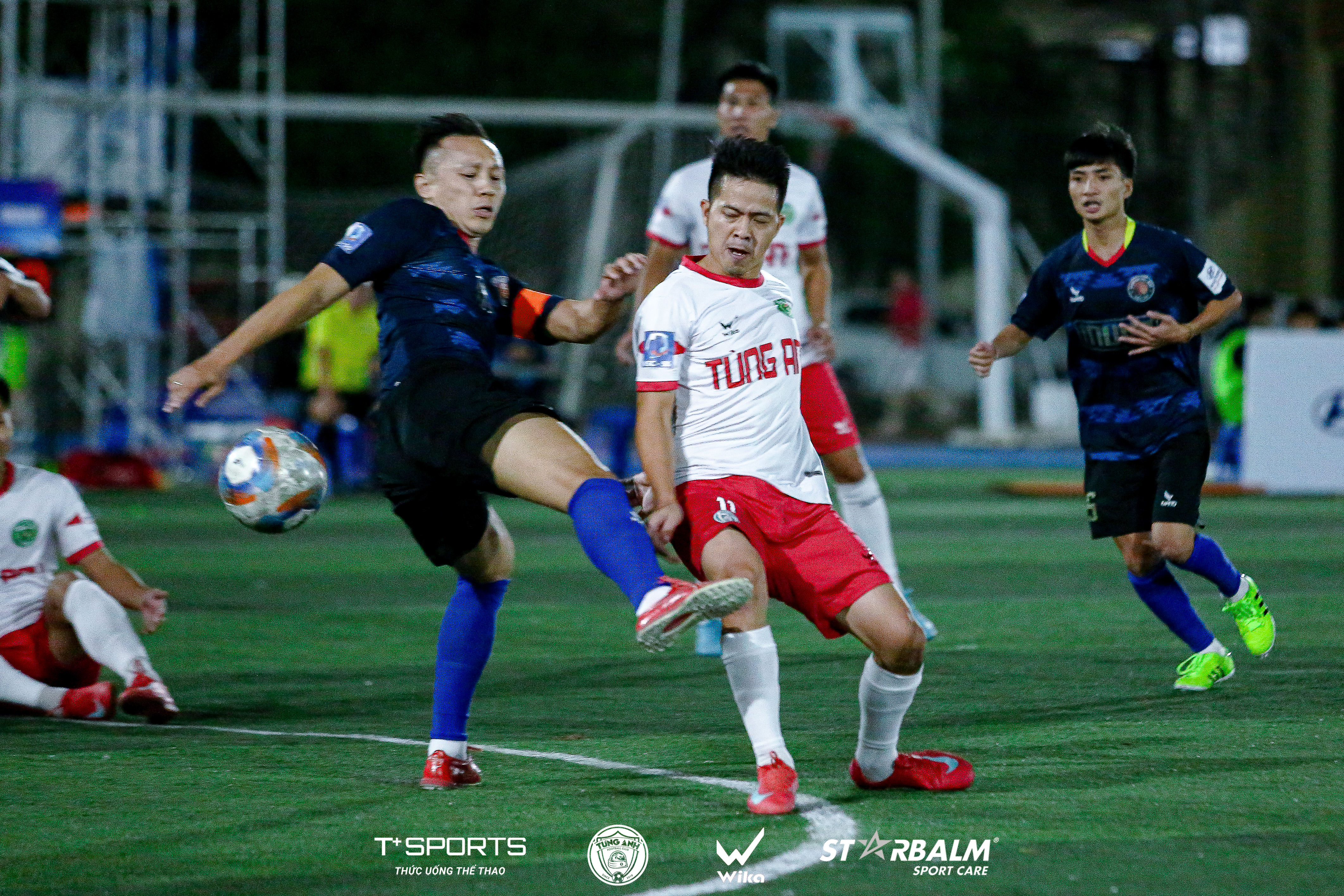 Mạnh Tũn vô cùng tinh quái ở độ tuổi 32