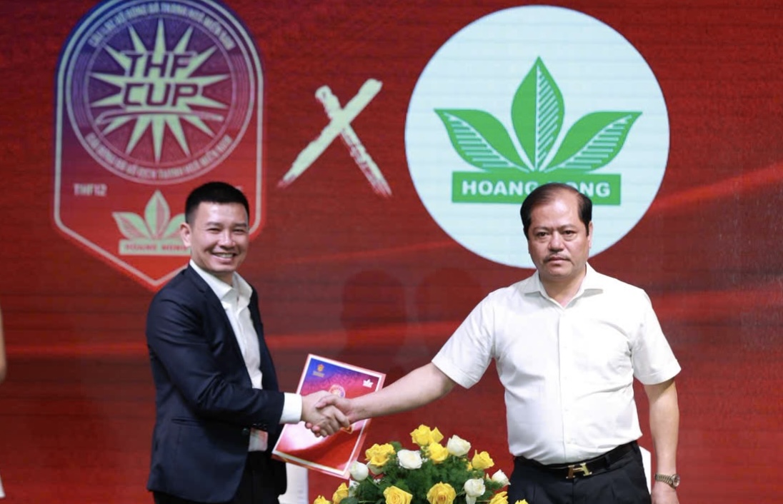 Giải bóng đá Thanh Hóa miền Nam hướng về đồng bào miền Trung