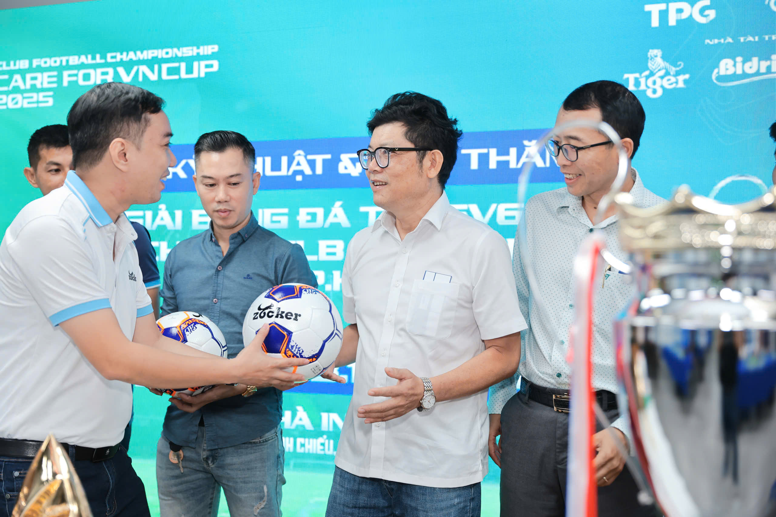 Bóng đá 6v6 lần đầu cập bến tại Việt Nam