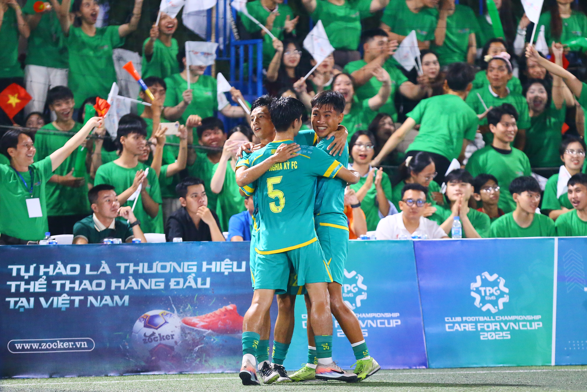 CTG Bình Định trở thành tân vương giải bóng đá 6 người đầu tiên ở VIệt Nam