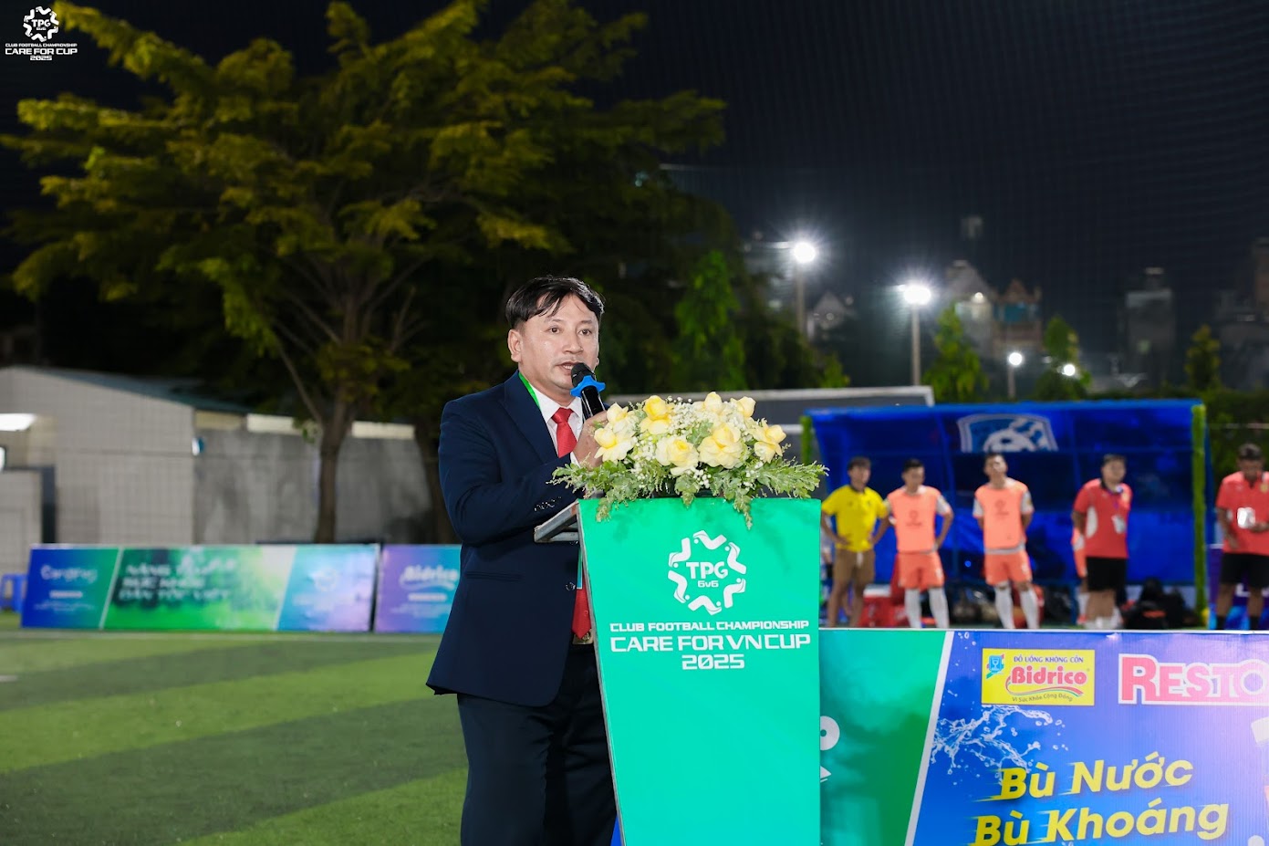 Khai mạc giải đấu 6 người đầu tiên ở Việt Nam