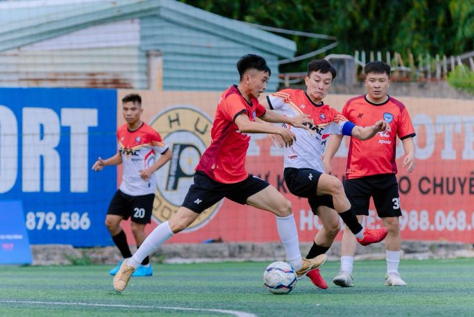 Đại tiệc bàn thắng ngày khai màn Sellers Cup 2025