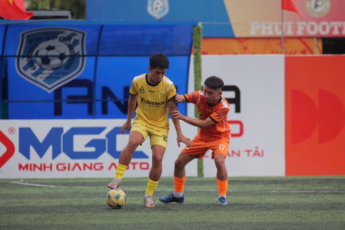 Zestech Cup 2025: Thắng đậm trận ‘siêu kinh điển’, nhà vô địch Store Detailing vẫn bị loại sớm