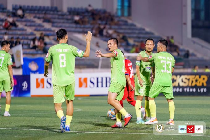 Đại chiến VPL-S6: Đại Từ vs 36 Hoàng Nông Thảo Vy: Không đến sân, phí một đời xem phủi
