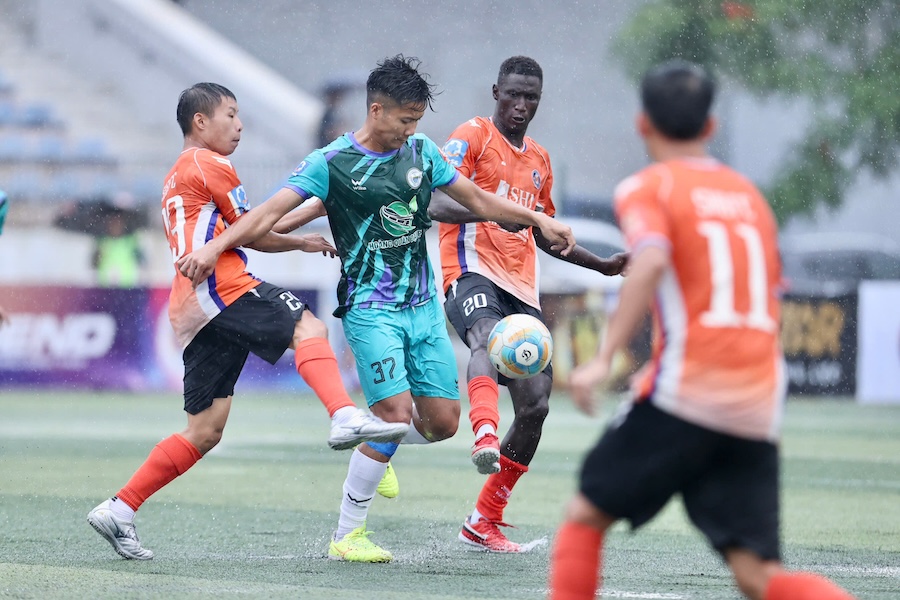 SHB giành vé đi tiếp, Á quân SPL-S7 gặp khó