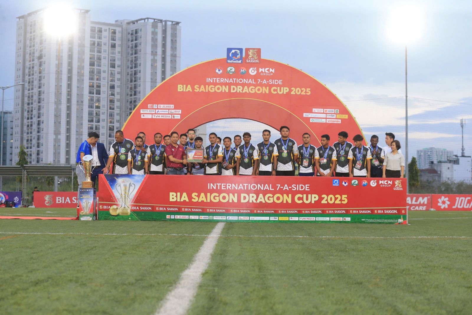 Thái Lan vô địch Giải bóng đá 7 người quốc tế Bia Saigon Dragon Cup 2025