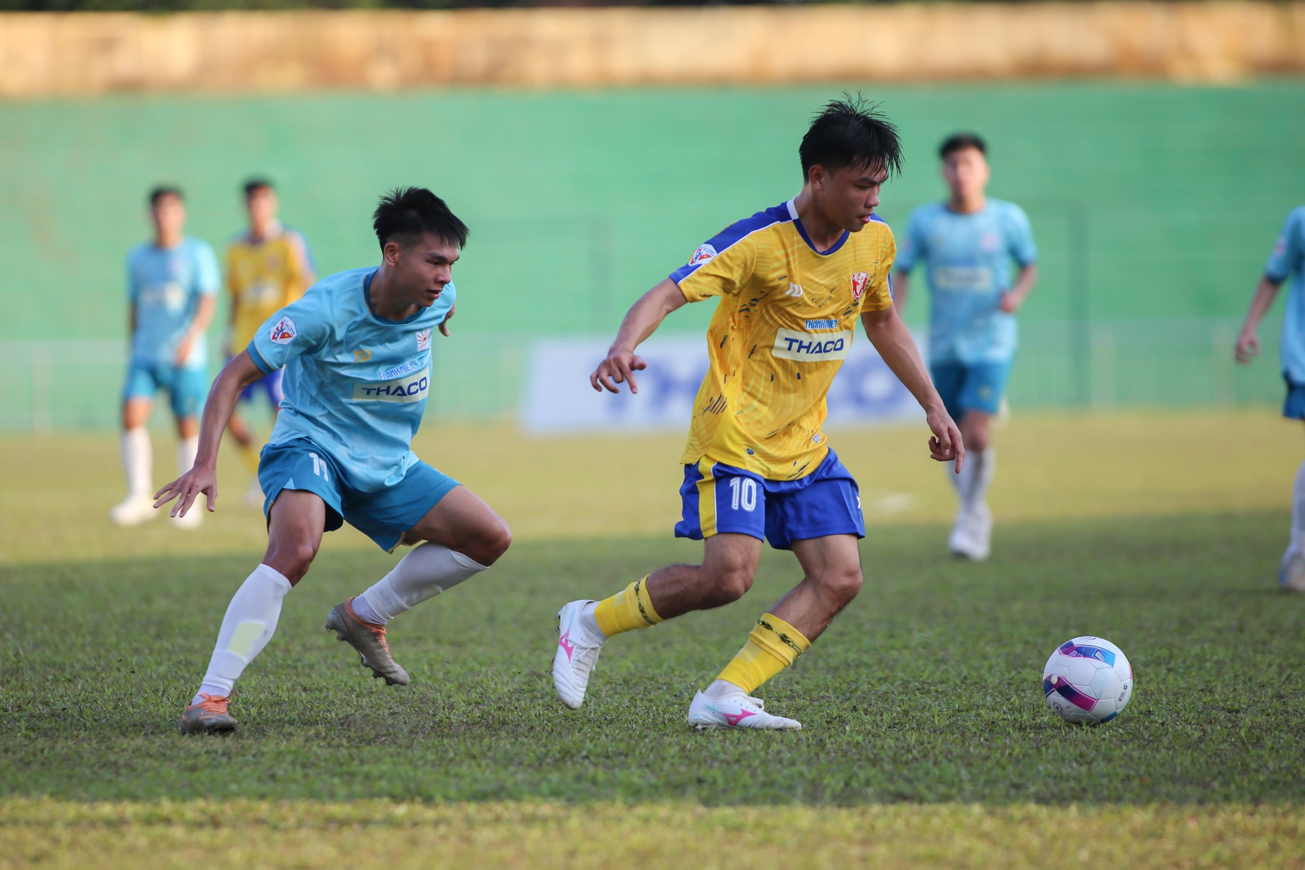Cầu thủ số 9 đội ĐH Huế đã có màn trình diễn khá hayẢNH: LÊ HOÀI NHÂN