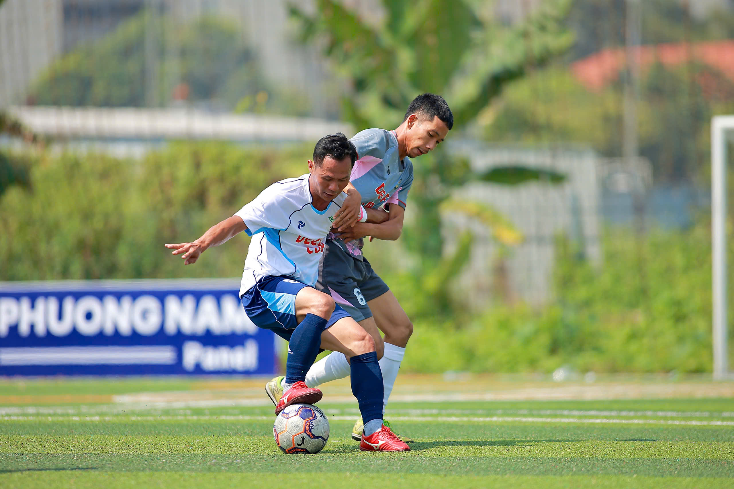 Sôi nổi giải bóng đá mừng Xuân - Decofi Cup 2026