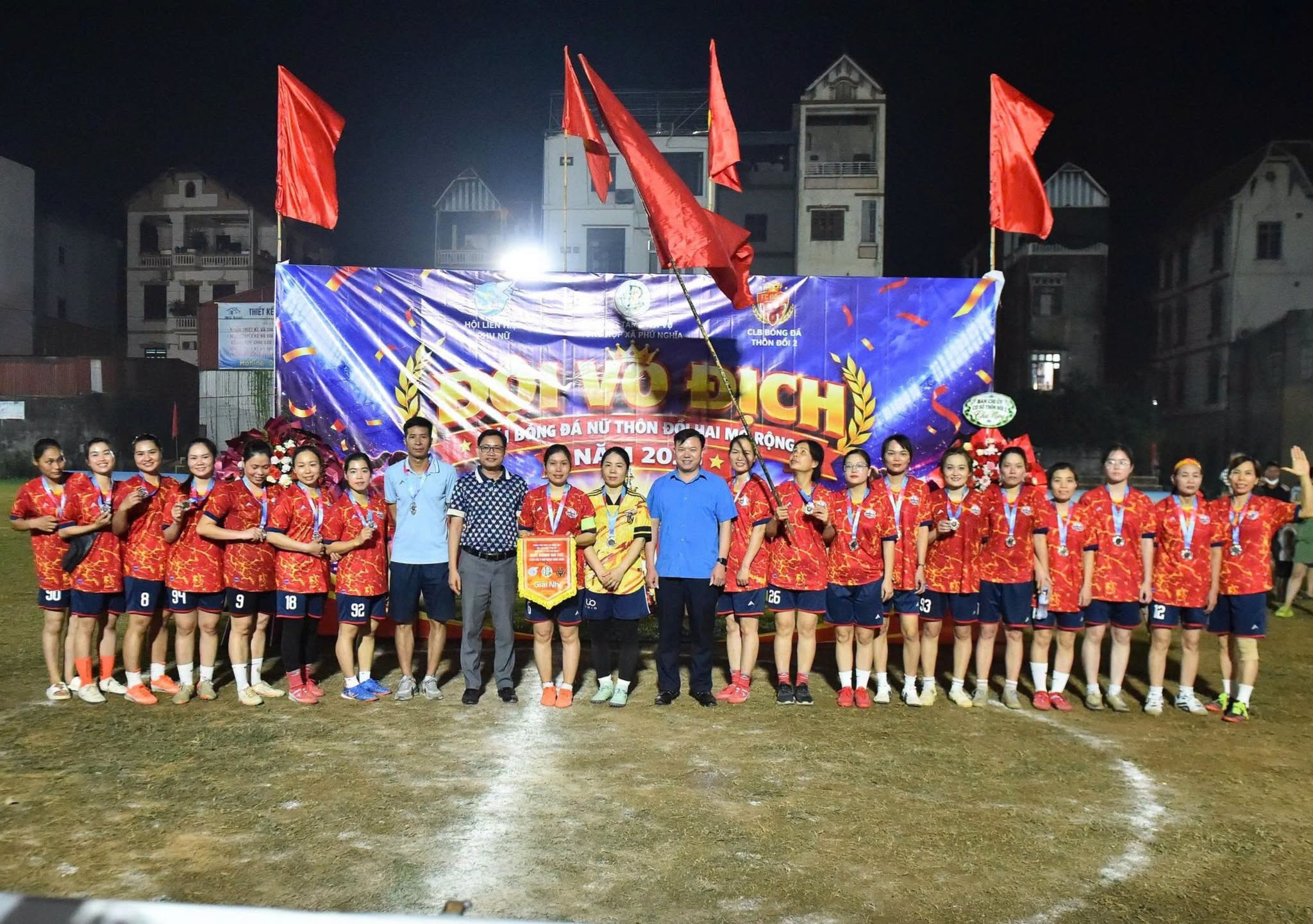 FC Phố Gốt vô địch giải bóng đá nữa thôn Đồi Hai mở rộng năm 2026