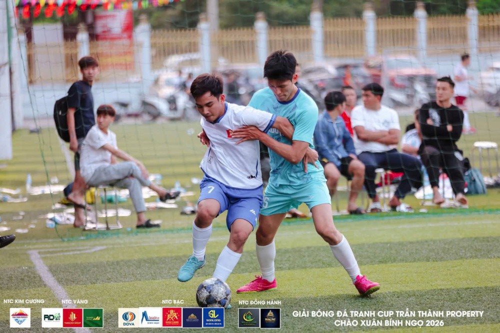 Hai đội nhập cuộc với quyết tâm cao.