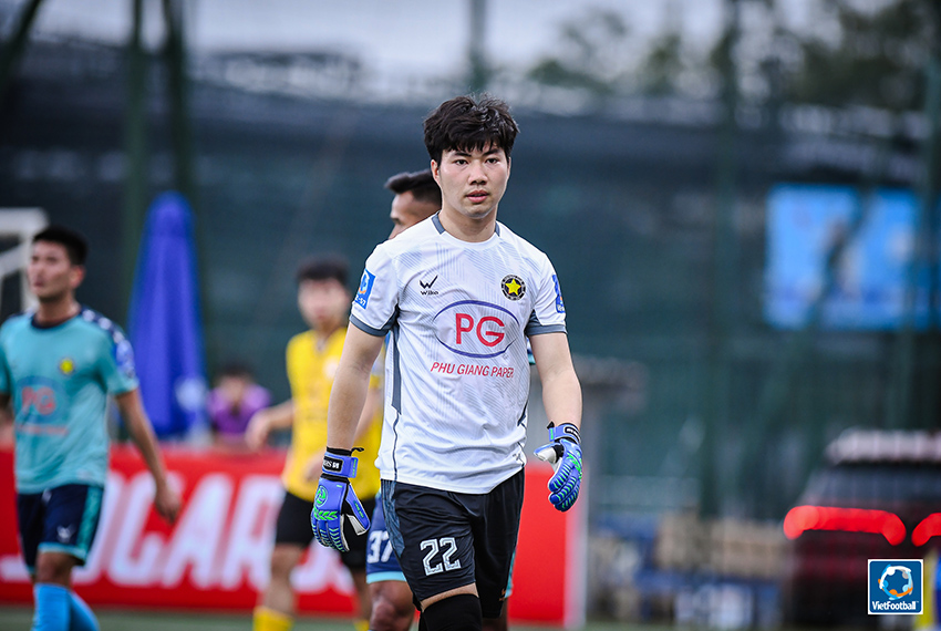 Thủ thành Duy Dũng tiếp tục khoác áo FC Sao tham dự giải Hạng Nhất 2026.