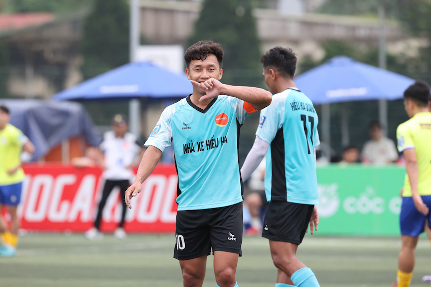 Dương Quốc Bảo sắm vài 