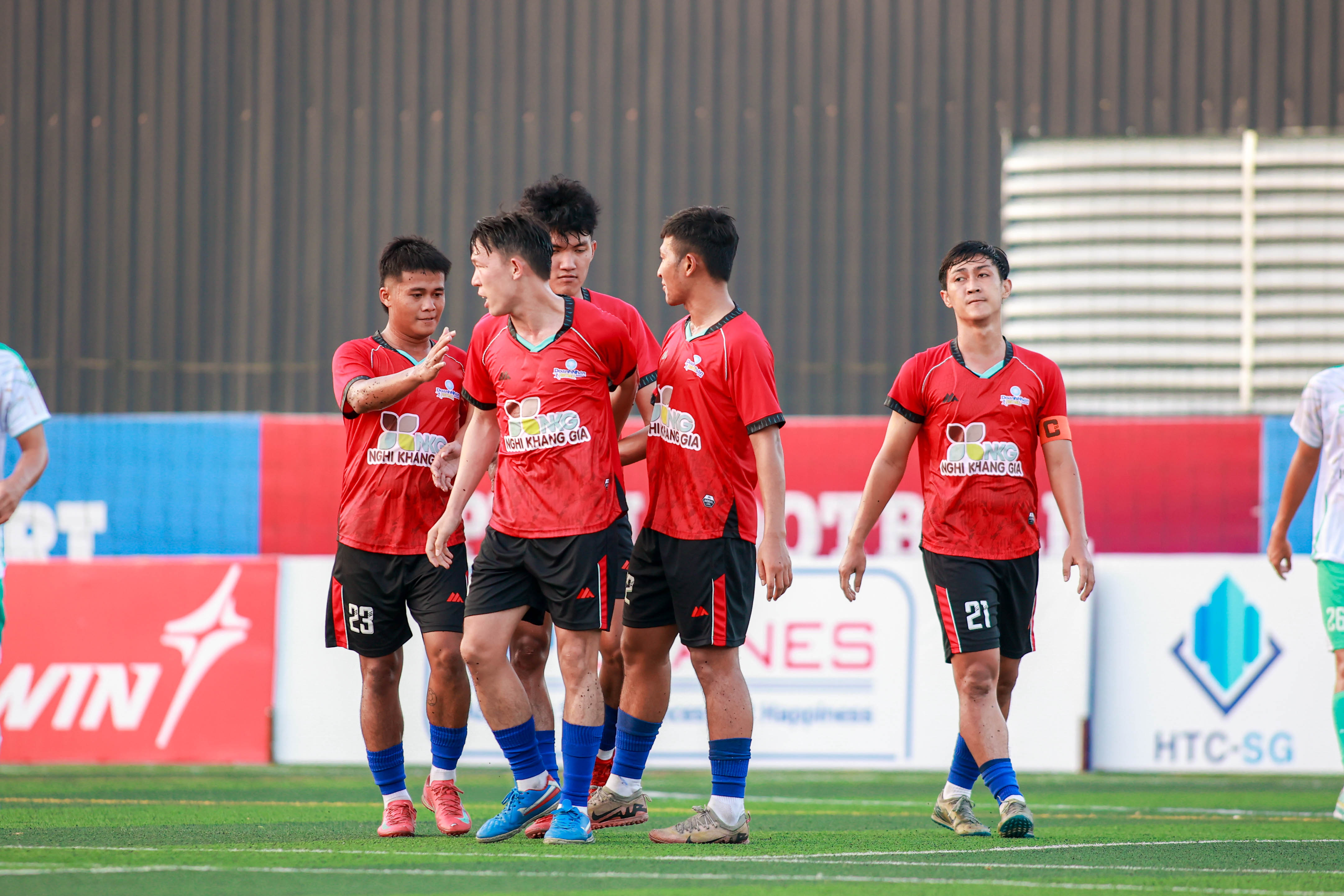 Chung kết giải bóng đá S7 - MNC Cup 2026: Lần đầu cho chủ nhà hay hội doanh nhân 'ẳm' cúp?