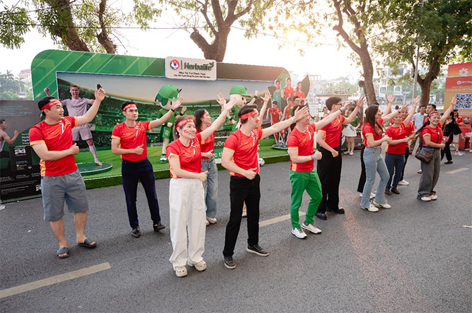 Fanzone Herbalife: Khi cộng đồng cùng tiếp năng lượng cho hành trình khẳng định vị thế bóng đá Việt