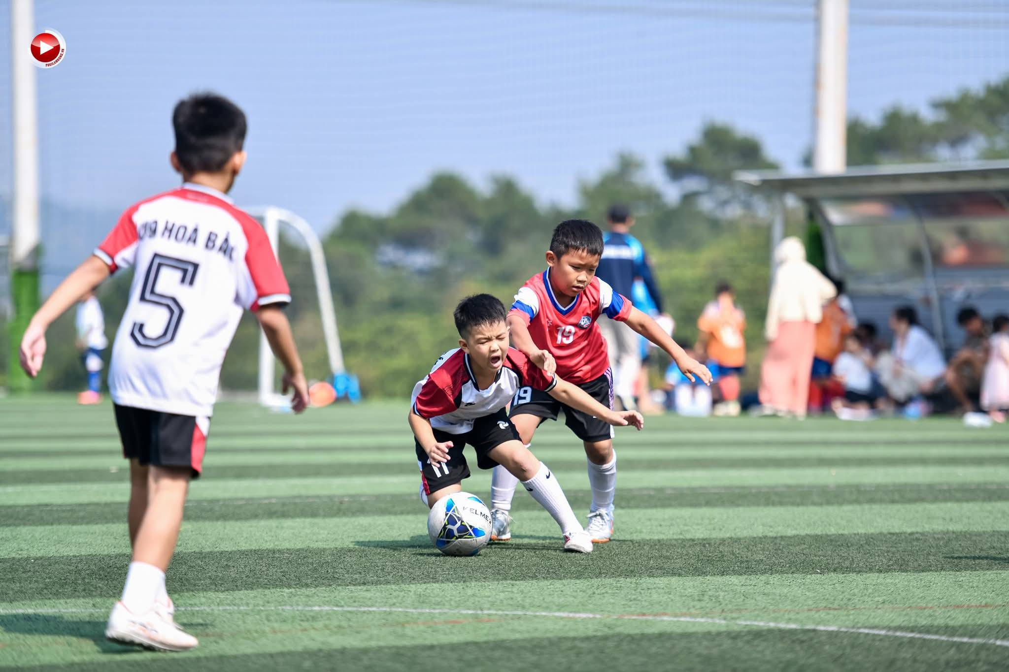 Giải bóng đá Mini U9 Ngọc Hùng Bảo Lộc mở rộng lần 1 đã tìm ra nhà vô địch