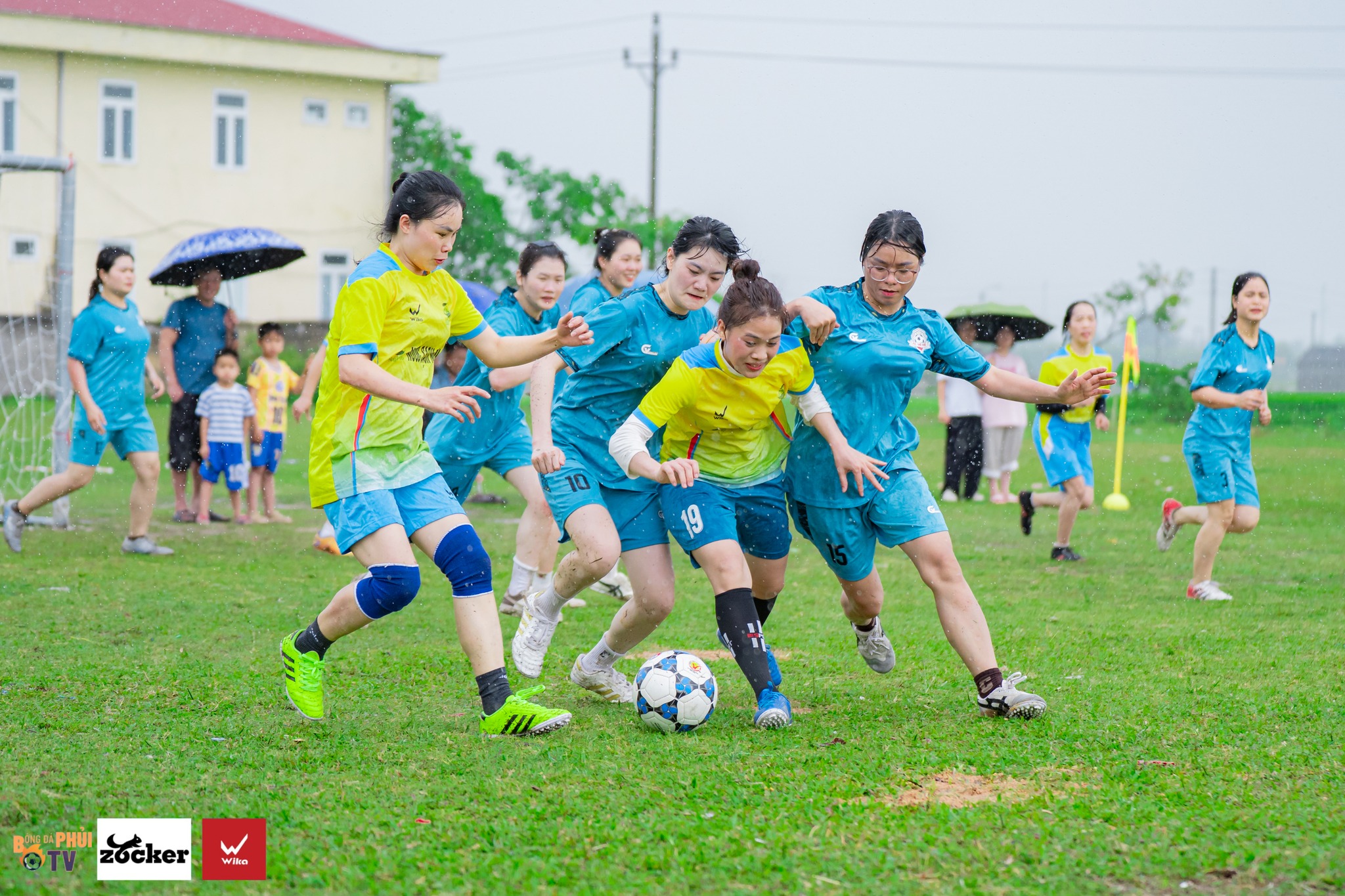 FC Nữ Xóm 1 đăng quang giải bóng đá nữ Mỏ Thổ lần 1 năm 2026