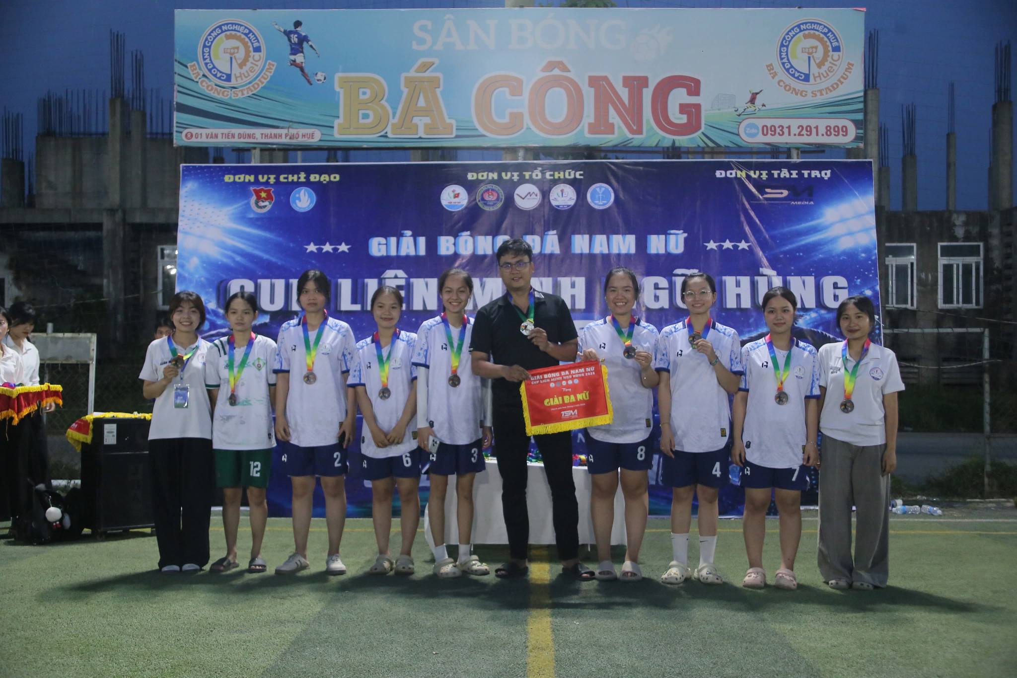 Tạm biệt giải bóng đá Nam và Nữ - Cúp Văn Minh Ngũ Hùng 2026