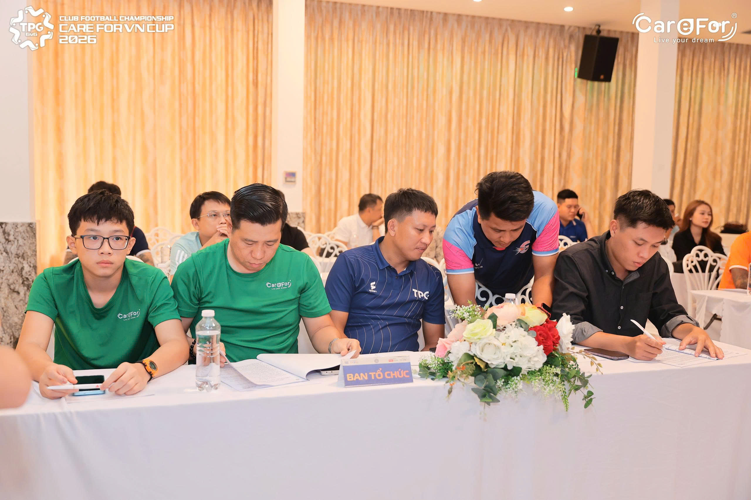 12 đội bóng tranh tài tại TPG6v6 - Care For Việt Nam Cup 2026 khu vực miền Tây