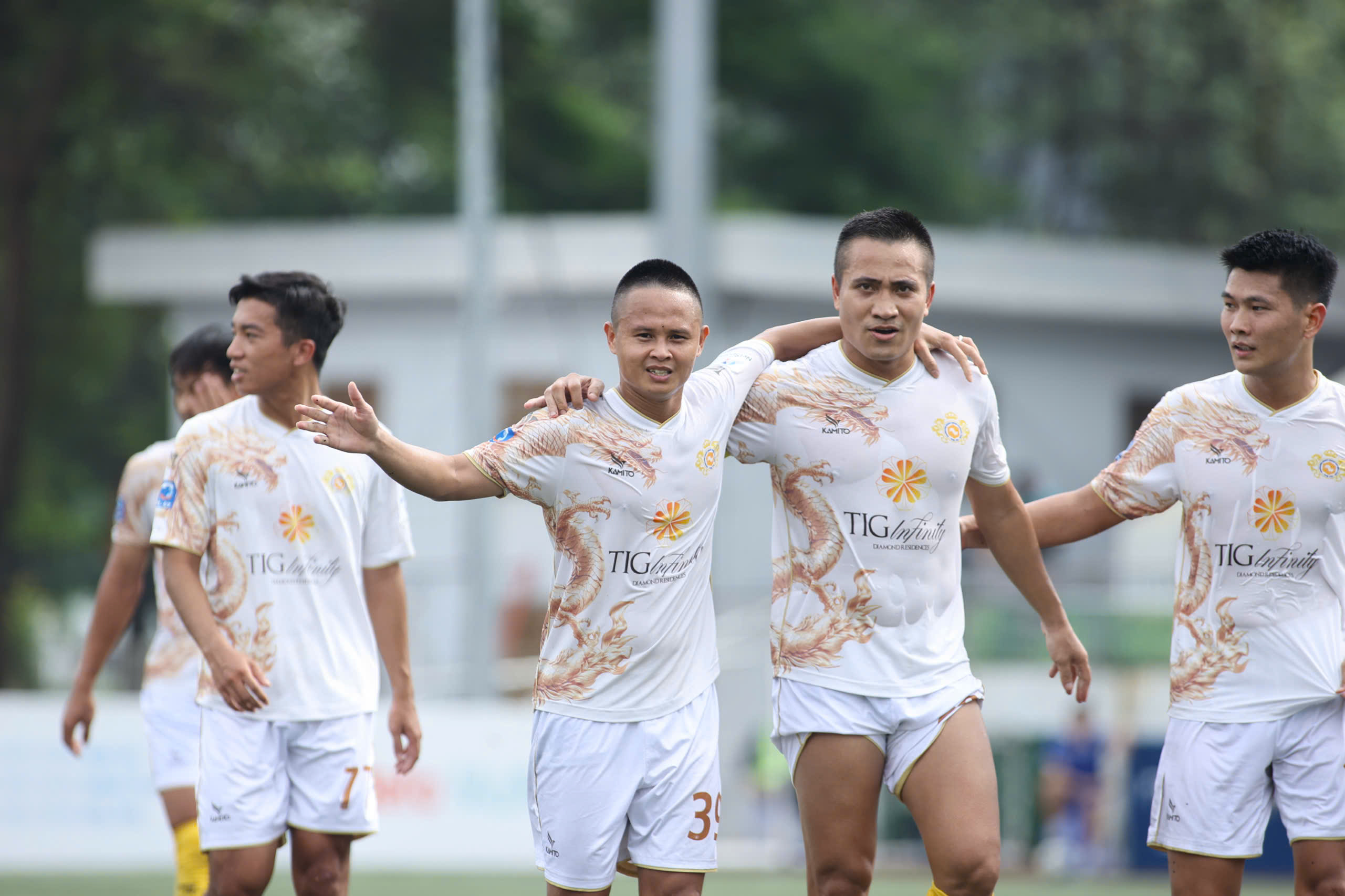 ĐKVĐ Thiên Khôi thảm bại, TIG FC vững ngôi đầu