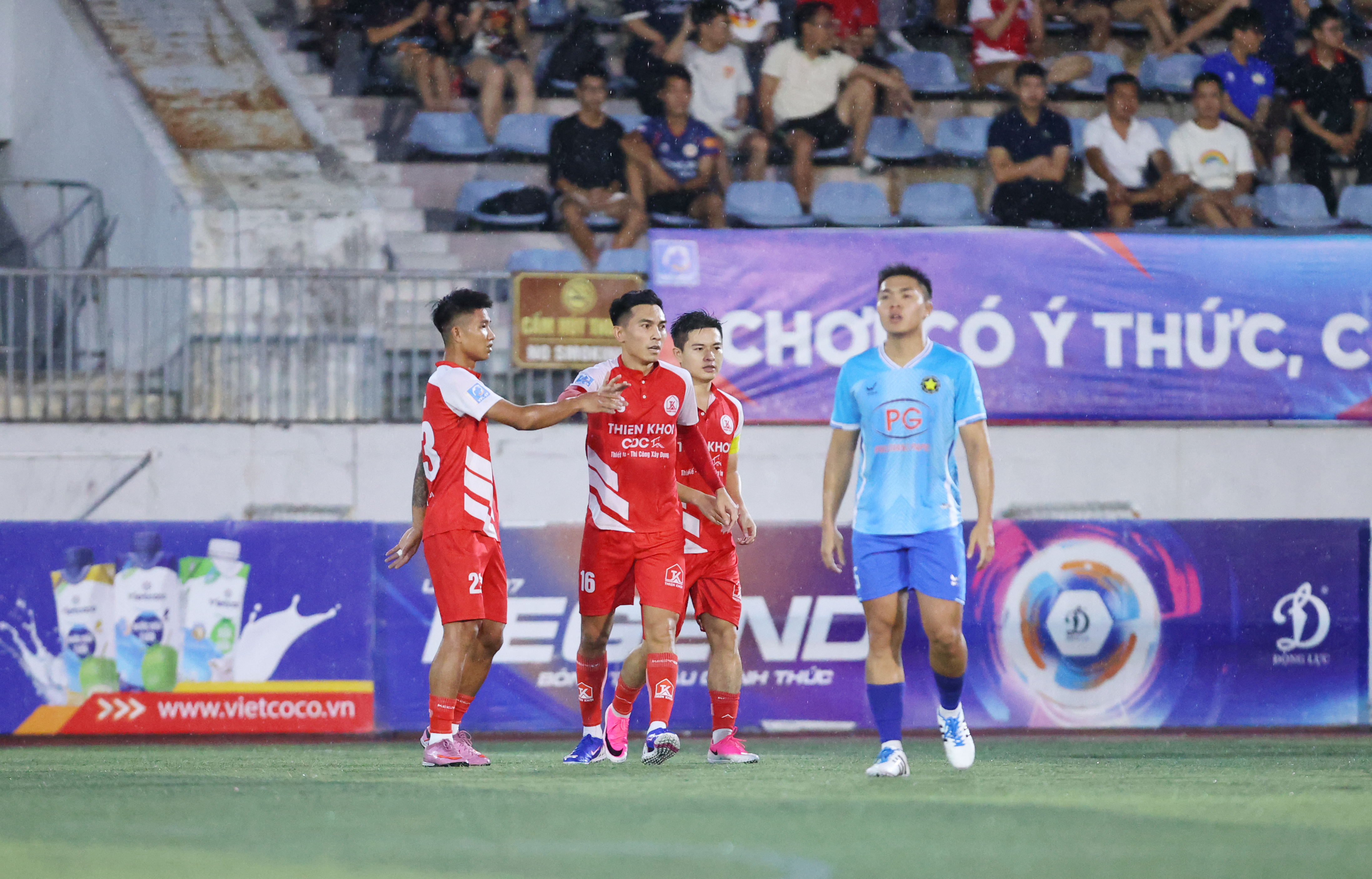 SHB đặt 1 tay vào chức vô địch HPL?