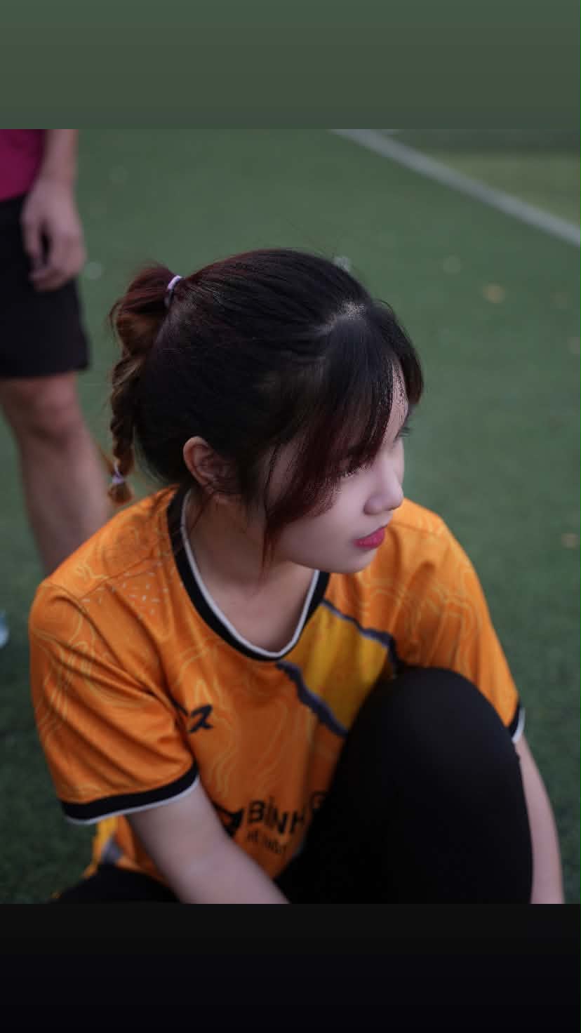 Đinh Hoài với giấc mơ 'cháy bỏng' được tung hoành sân cỏ