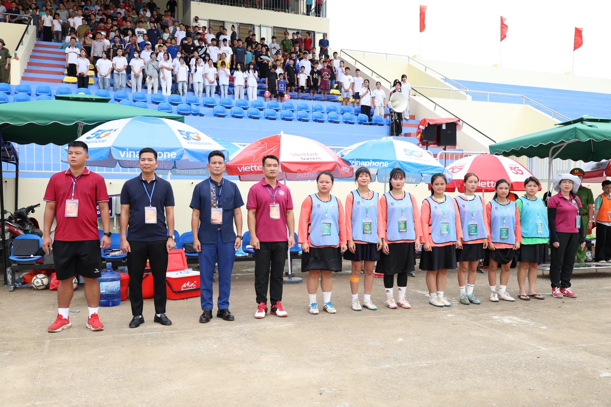Nữ Lâm Bình thắng Võ Lao 4-0, giành vé vào vòng tứ kết