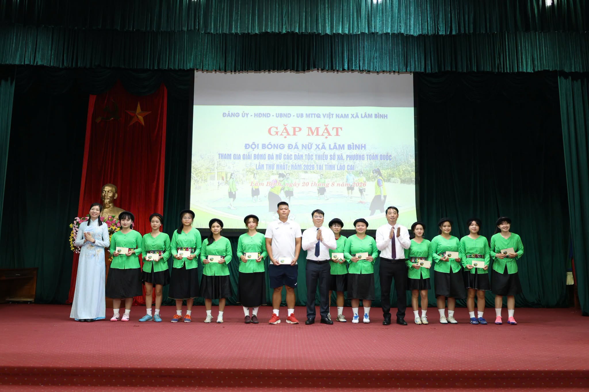 Phương Thảo quyết tâm giành thành tích cao Giải bóng đá nữ các dân tộc thiểu số xã, phường toàn quốc lần thứ I